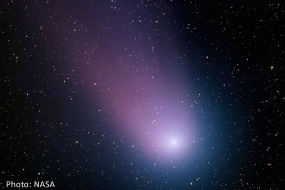 This image of Comet C/2001 Q4 (NEAT) was taken at Kitt Peak National Observatory near Tucson, Ariz. in 2004. This image of Comet C/2001 Q4 (NEAT) was taken at Kitt Peak National Observatory